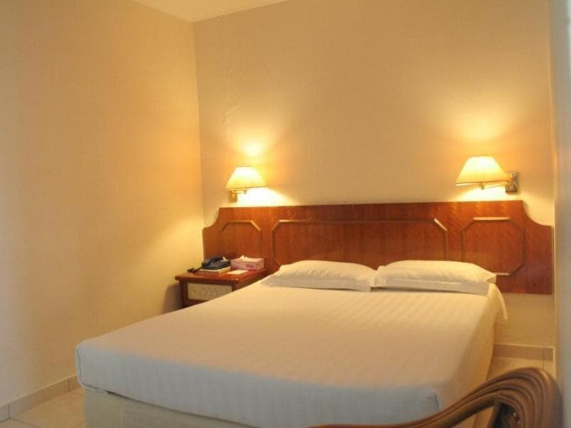 Pacific Orient Hotel 2