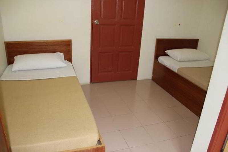 Krs Pines Hotel photo 1