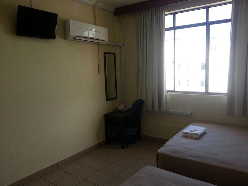 Iskandar Sinsuran Guesthouse 4