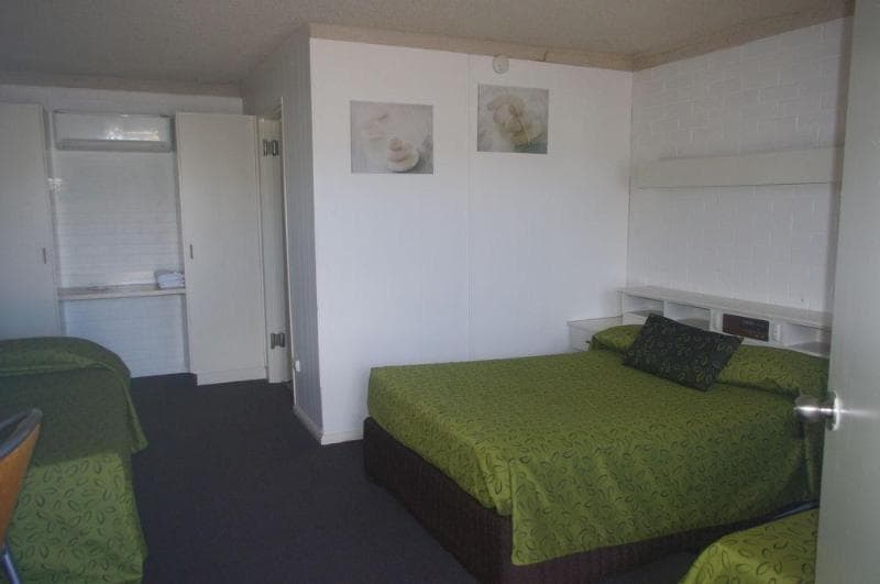 Ashwood Motel 4