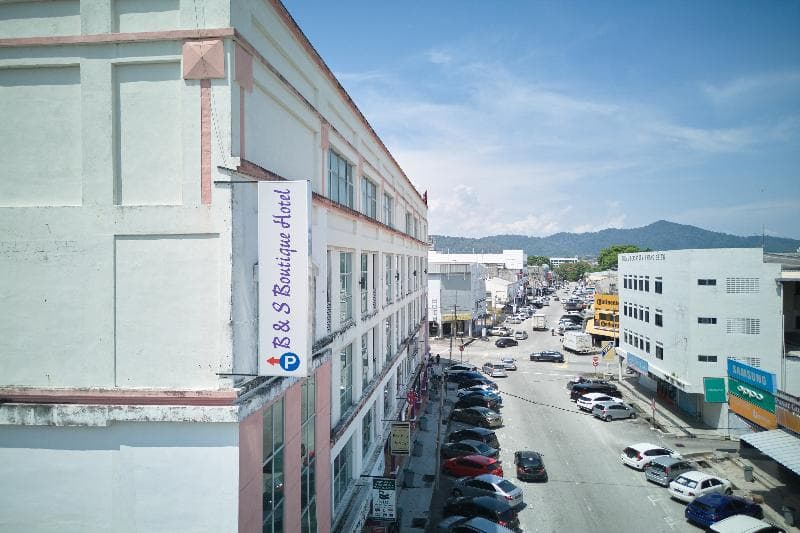 B & S Hotel 2