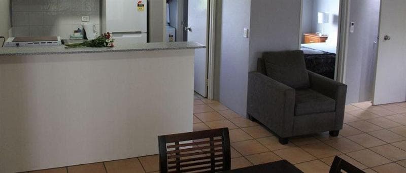 Cairns Reef Apartments & Motel 5