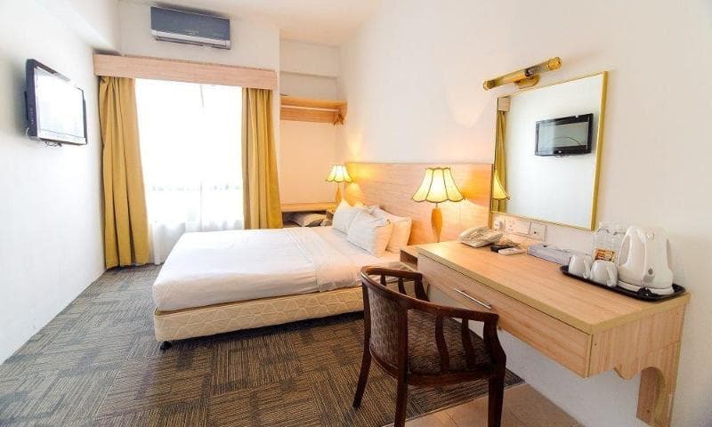 Prima Hotel 4