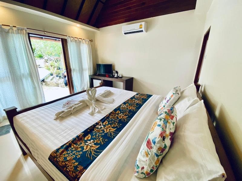 Chunut House Resort main