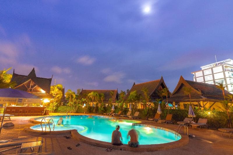 Airport Resort & Spa photo 1