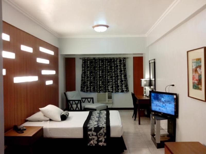 Jupiter Suites 4