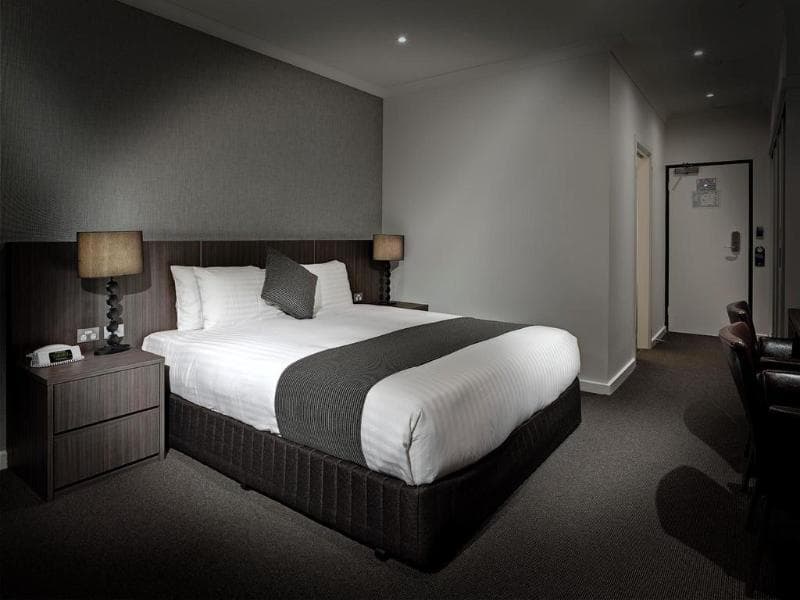 The Lakes Resort Hotel photo 1
