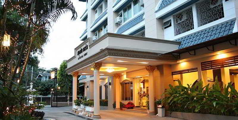 Sakulchai Place Hotel 4