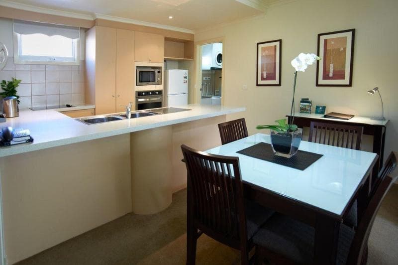 Comfort Apartments Royal Gardens 2