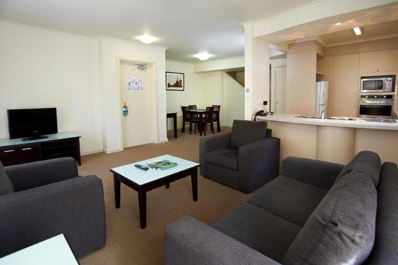Comfort Apartments Royal Gardens 3