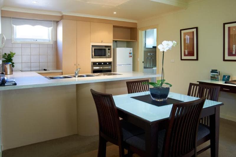Comfort Apartments Royal Gardens 5
