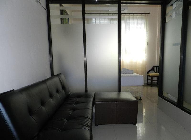 S 8 Suardana Hotel main