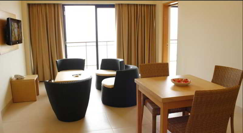 Laprima Hotel 5