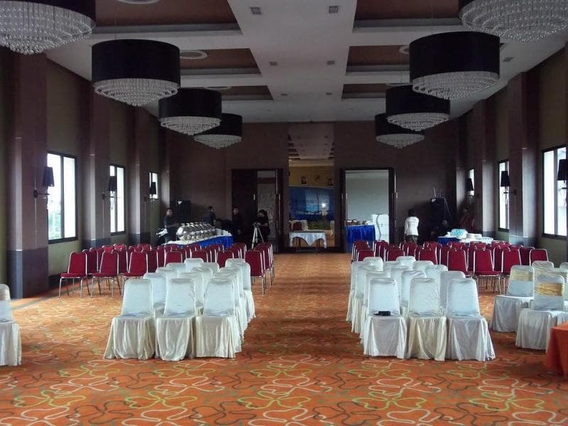 Oxalis Regency Hotel 3