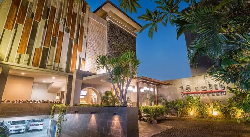 18 Suite Villa Loft @ Kuta photo 1