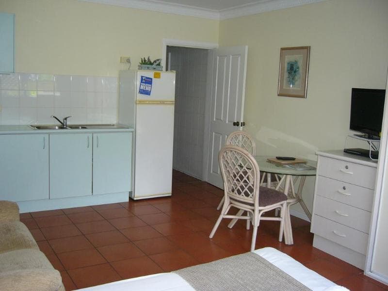 Koala Court Holiday Apartments 4