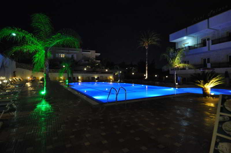 Real Palace photo 1