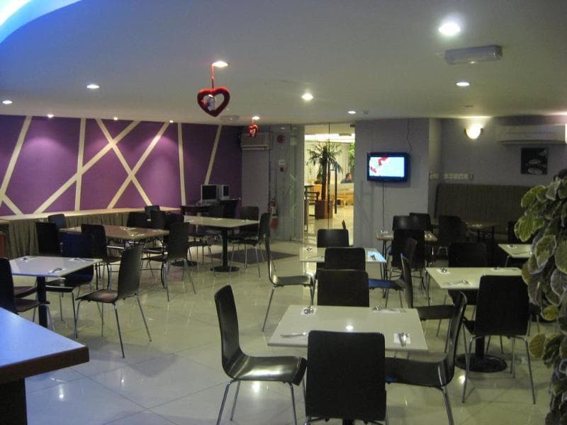 Casuarina Hotel 5
