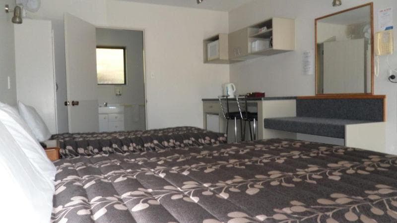 Arran Motel 4