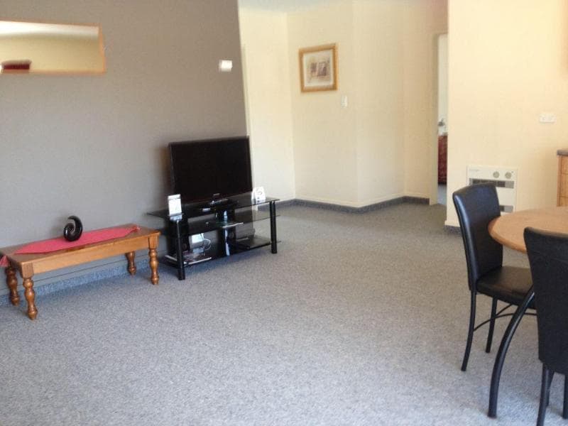 Arran Motel 5