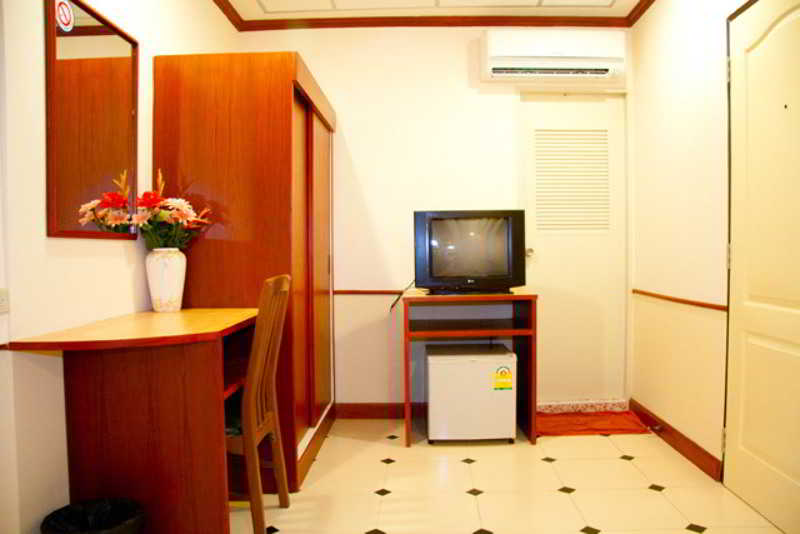 Honey House 2 (Adults Only) 5