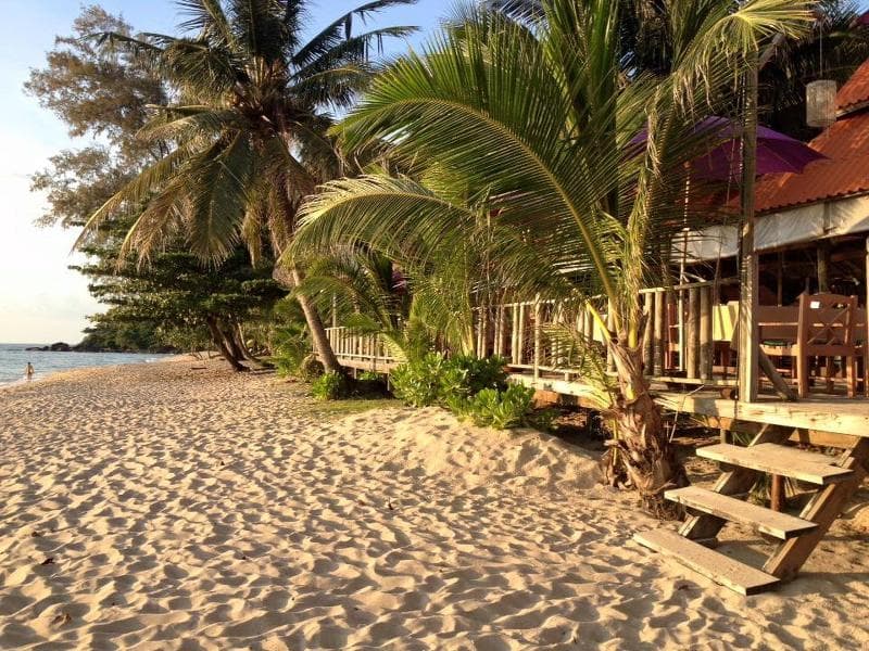 White Sand Beach Resort main