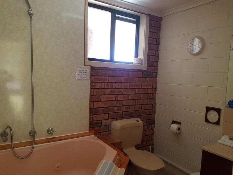 Toora Lodge Motel 4