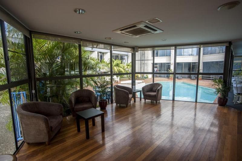Palm Court Motor Inn 3