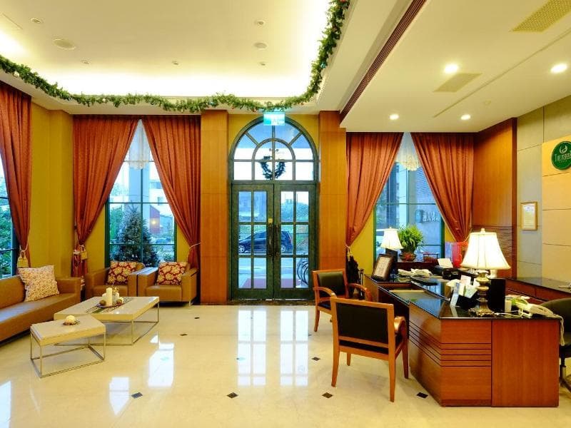 The Fisher Hotel main