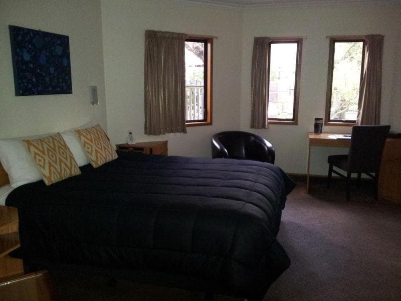 Fitzherbert Castle Motel 3