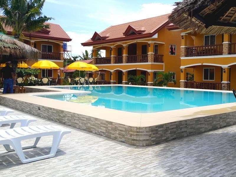 Slam's Garden Dive Resort main