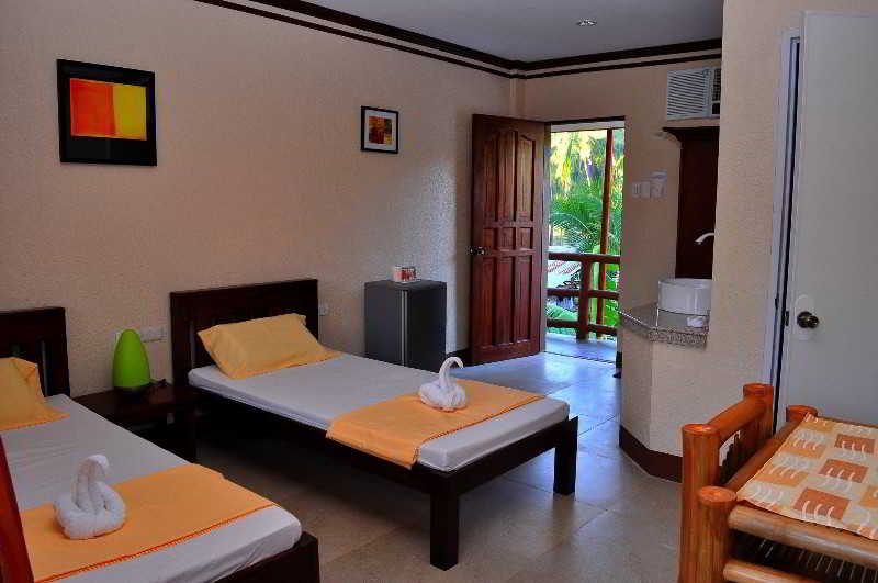Slam's Garden Dive Resort 5