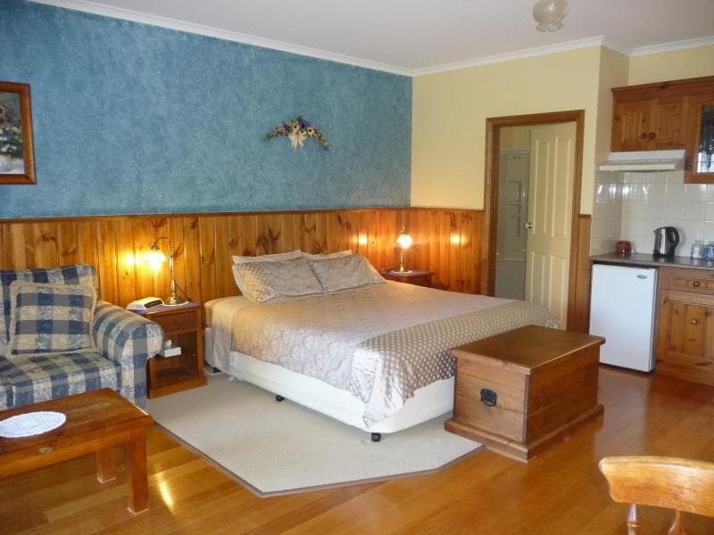 Daysy Hill Country Cottages 5