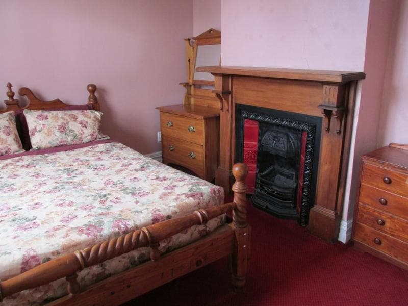 Designer Cottage B&B (Adults Only) 1