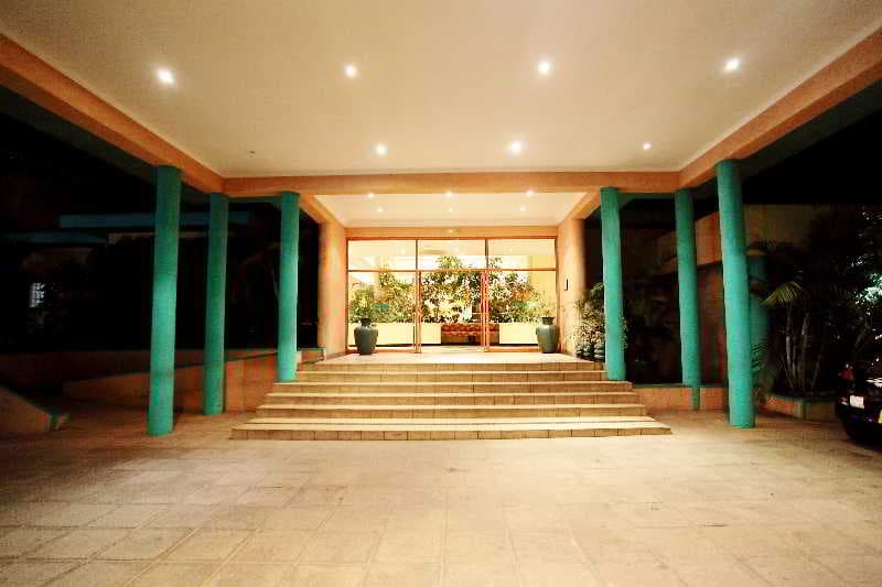 Crossroads Hotel 2