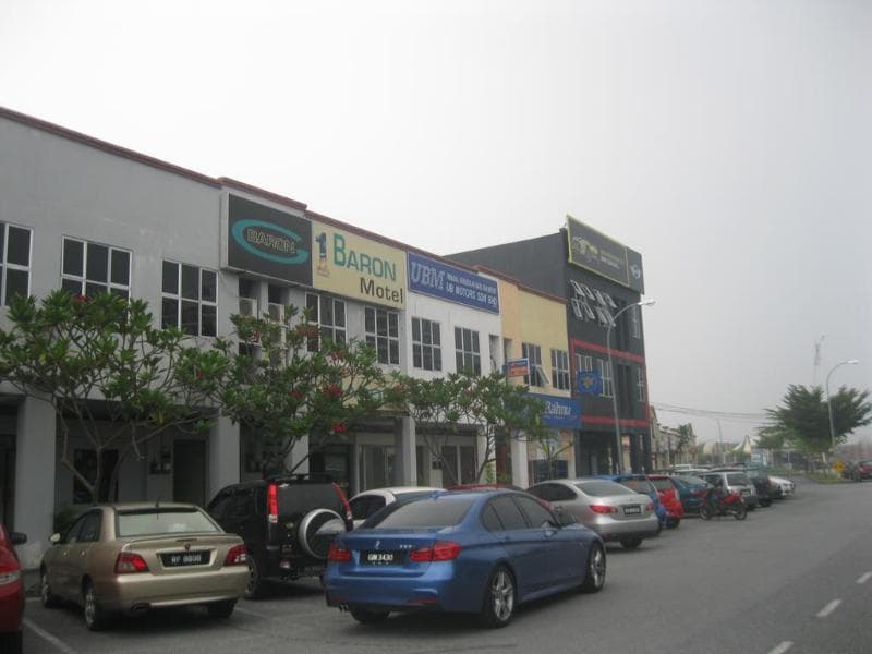 1 Baron Motel 4