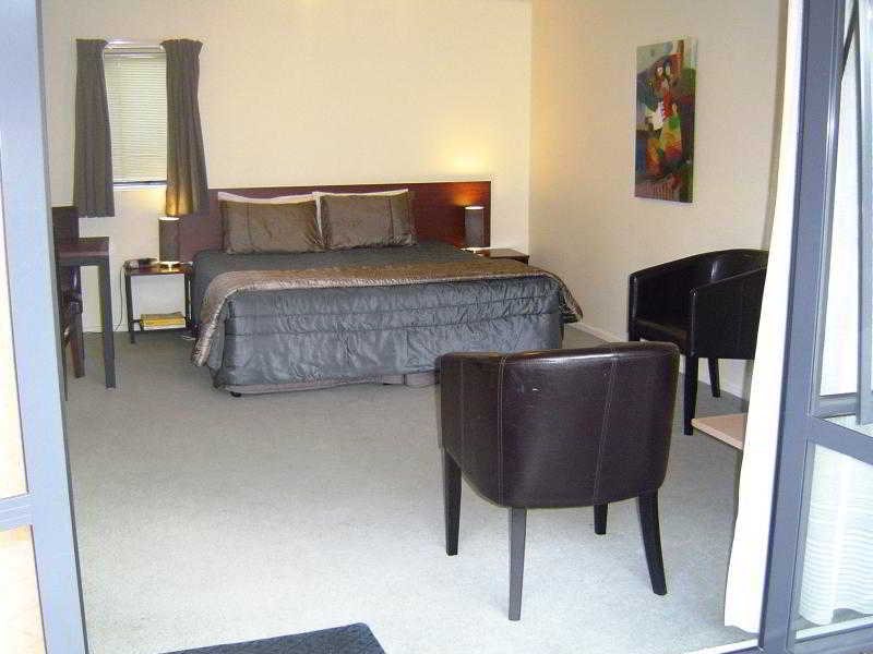 Sherborne Motor Lodge 3