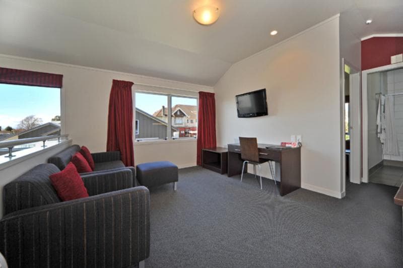 Arena Lodge 4