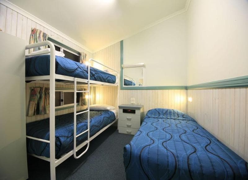 Ashmore Palms Holiday Village 4