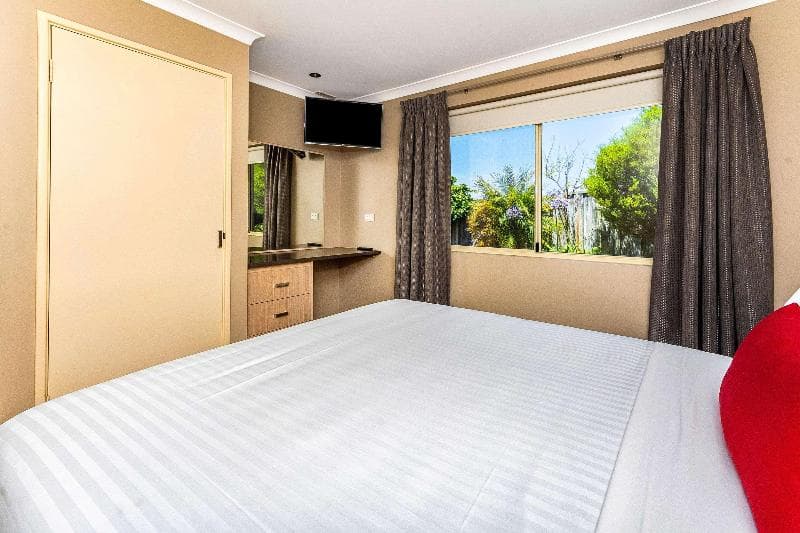Quality Apartments Banksia Gardens Wa 5