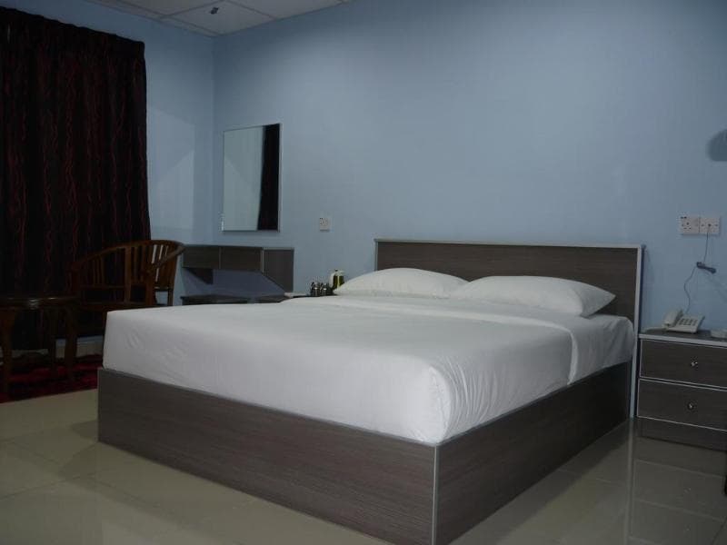 Lacomme Inn 5