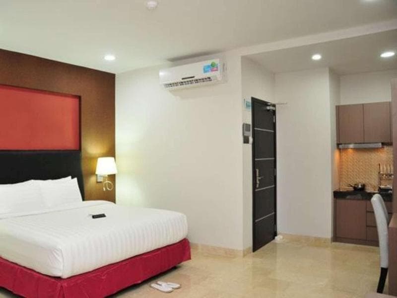 The Centro Hotel & Residence By Orchardz 4