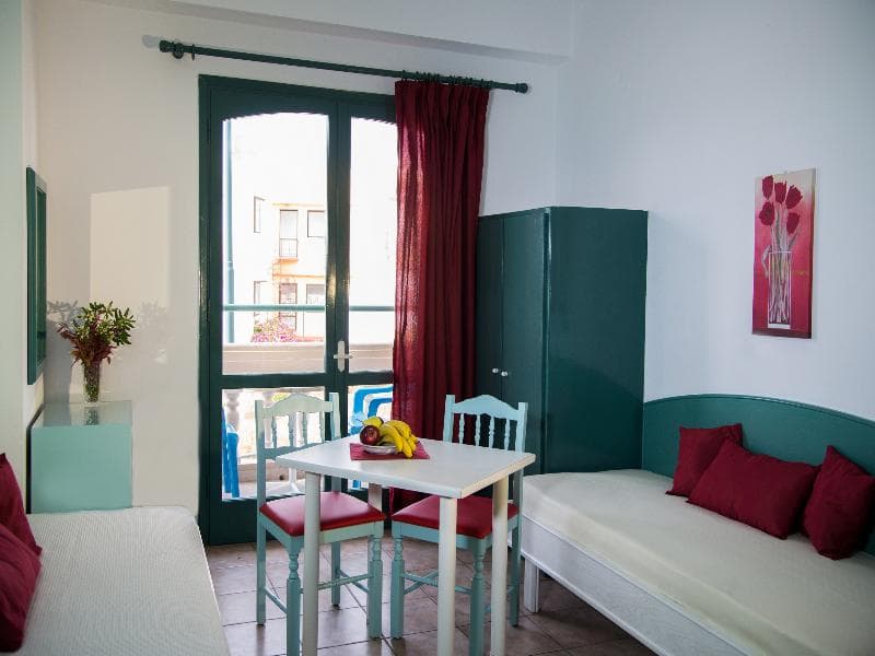 Theoni Apartment 4