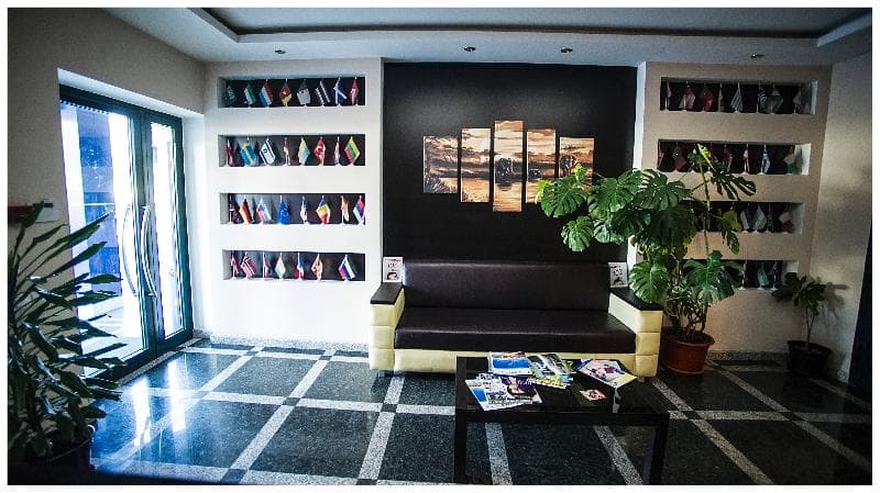 Iris Hotel- Chisinau 4