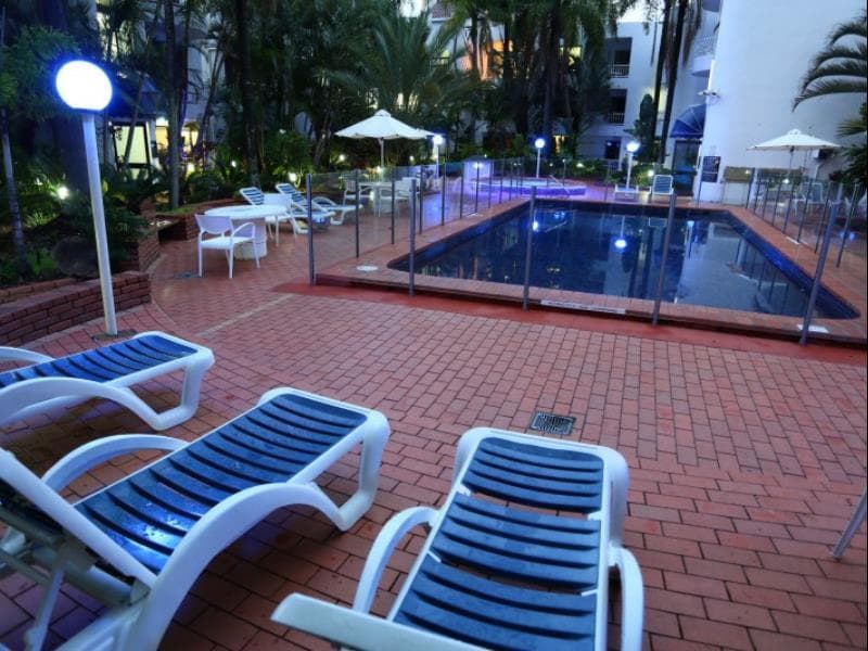 St Tropez Holiday Apartments 3