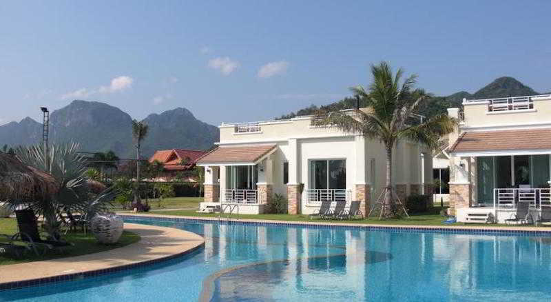 Oriental Beach Pearl 5