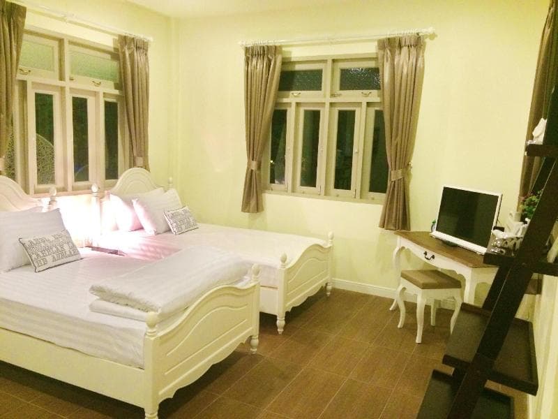 Perennial Resort 4
