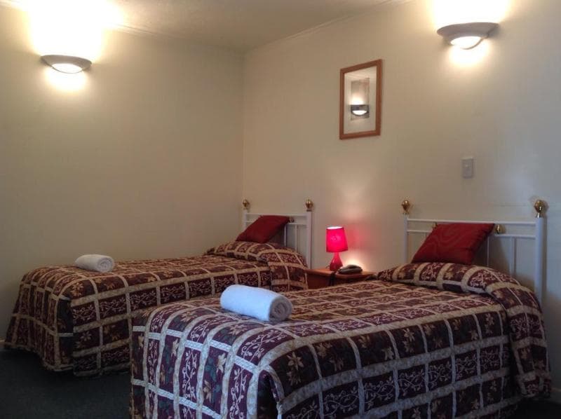 Kerry's Motel main