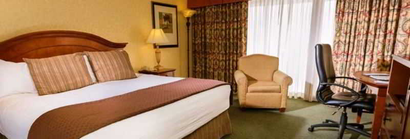 Red Lion Hotel Eureka 4