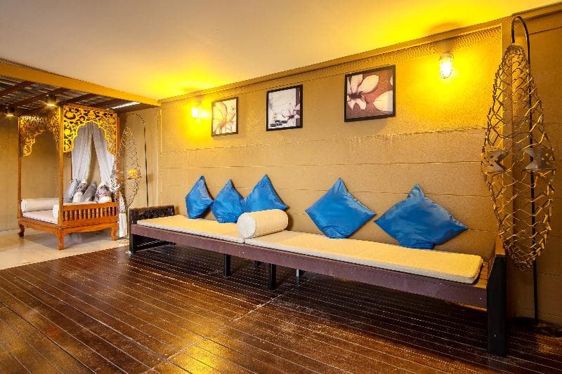 Nai Yang Beach Hotel 4